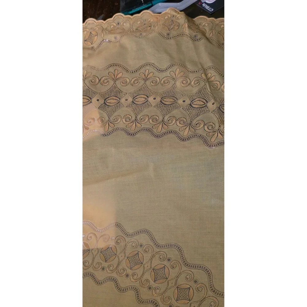 Vintage Tablecloth 160
